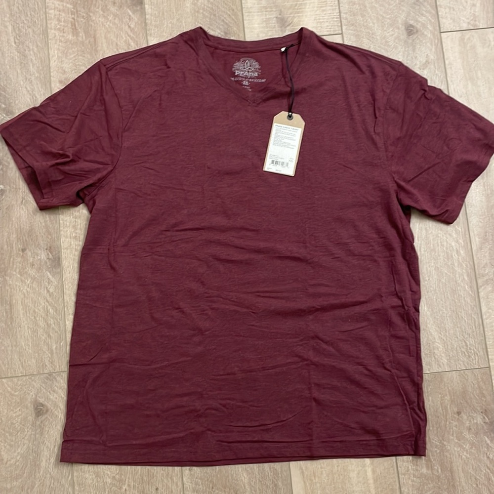 *NWT* Prana V-neck T-shirt (XXL)